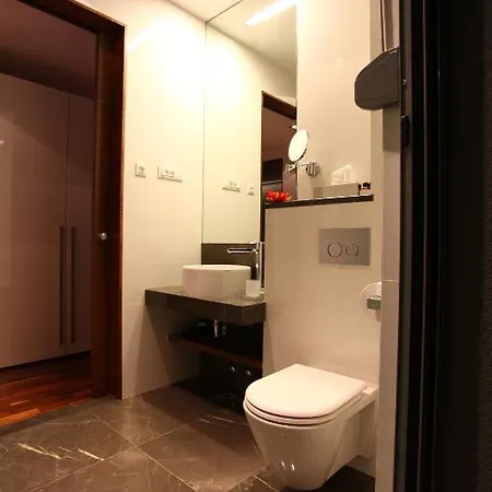 Appart hôtel Filomena & 4*