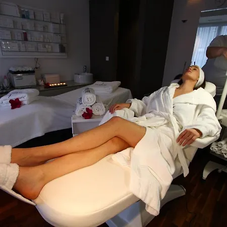 Appart hôtel Filomena & 4*